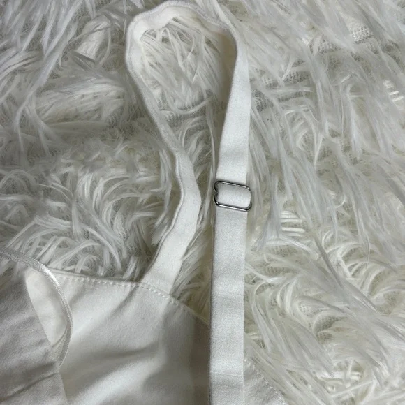 Alfred Draped Stretch Organic Cotton Midi Dress In Weiss - Picture 8 of 10